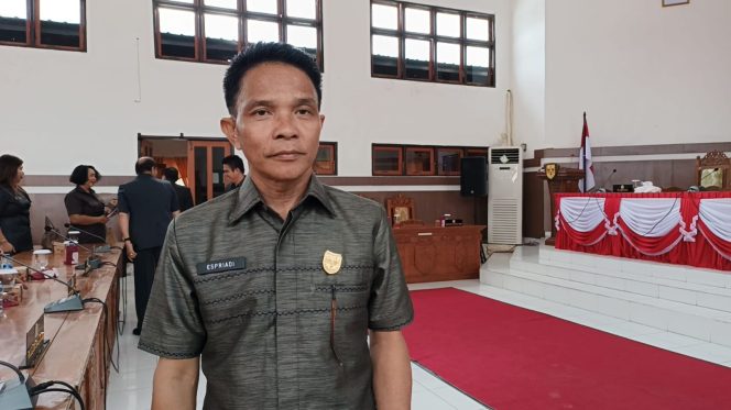 
					FOTO : Wakil Ketua II DPRD Kabupaten Gunung Mas Espriadi