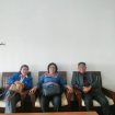 BERSAMA : Anggota DPRD Kabupaten Gumas Rayaniatie Djangkan (ujung kiri) bersama Wakil Bupati Efrensia LP Umbing dalam suatu acara, belum lama ini.