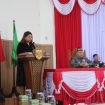 SAMPAIKAN : Juru Bicara Fraksi Partai Demokrat DPRD Kabupaten Gumas Neni Yuliani ketika menyampaikan pandangan umum, pada rapat paripurna DPRD setempat, pekan lalu.