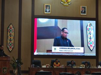 FOTO : Juru Bicara Penyampaikan laporan , Gimmak Bulinga.
