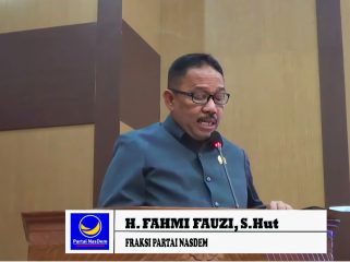 FOTO : Anggota DPRD Kabupaten Katingan Fahmi Fauzi, saat penyampaikan pendapat akhir fraksi partai NasDem.