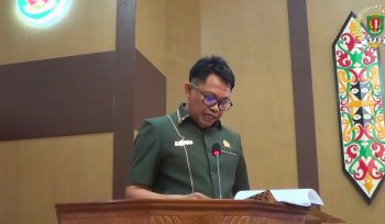 FOTO : Alfriyano, saat menyampaikan pendapat akhir fraksi PKB.