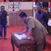 FOTO : Suasana penandatangan kesepakatan bersama Pemerintah dan pihak terkait lainnya untuk menjaga kelestarian alam.