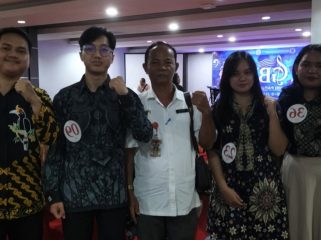 FOTO : Kepala Disbudporapar Katingan saat hadir langsung menyaksikan proses seleksi.