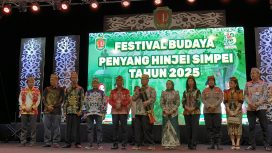 FOTO : Bupati Katingan Saiful beserta Forkopimda dan jajaran saat pembukaan Festival Budaya PHS.