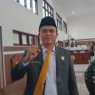FOTO : Ketua DPRD Kabupaten Gunung Mas Binartha
