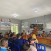FOTO : Kepala DLH Kabupaten Katingan, Yobie Sandra, saat membuka Sosialisasi Tindak Lanjut Implementasi RPPEG, di Balai Dusun Hampangen Desa Luwuk Kanan.
