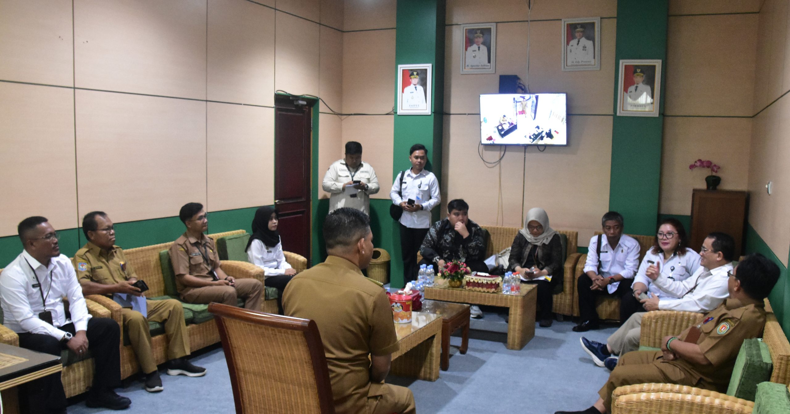 FOTO : Wabup Firdaus, saat sambut kunjungan Direktur Pelayanan HAM KemenHAM RI dan jajarannya.
