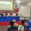 FOTO : Asisten Sustainability PT PEAK, Romu Hadi J. Kusuma, saat penyampaian materi.
