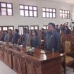 PARIPURNA : Anggota DPRD Kabupaten Gumas Darwinson Concon (ujung kanan) ketika menghadiri rapat paripurna DPRD setempat, belum lama ini.