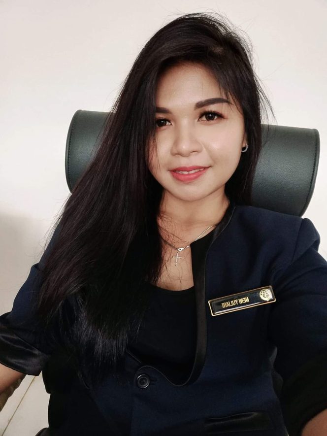 
					FOTO : Anggota DPRD Kabupaten Gunung Mas Neni Yuliani