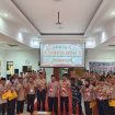 FOTO : Suasana foto bersama Bupati Saiful, bersama keluarga besar Pramuka Katingan.