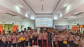 FOTO : Suasana foto bersama Bupati Saiful, bersama keluarga besar Pramuka Katingan.