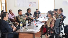 FOTO : Wabup Katingan Firdaus saat mendampingi kunjungan kerja Komisi III DPRD Provinsi Kalteng di Sekolah Rakyat.