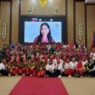 FOTO : Pengurus YJI Cabang Katingan dan Asisten I Setda Katingan foto bersama dengan Ketua Umum YJI Annisa Pohan secara daring.