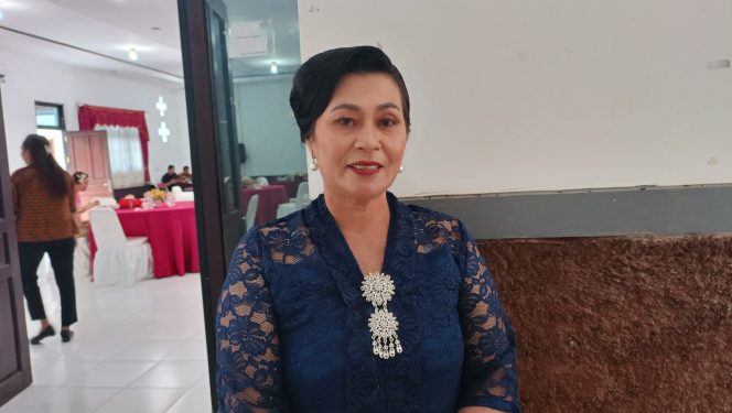 
					FOTO : Anggota DPRD Kabupaten Gunung Mas Rayaniatie Djangkan