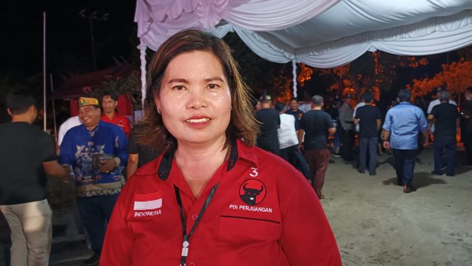 
					FOTO : Anggota DPRD Kabupaten Gunung Mas Lelie