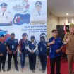 HADIRI : Pengurus Karang Taruna Kabupaten Gumas ketika menghadiri peringatan Bulan Bakti Karang Taruna (BBKT) XI tingkat Provinsi Kalteng, di Kabupaten Seruyan, Jumat (3/10).

BERSAMA : Pengurus Karang Taruna Kabupaten Gumas berfoto bersama dengan Bupati Gumas Jaya Samaya Monong.