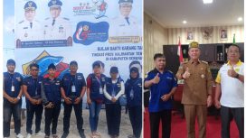 HADIRI : Pengurus Karang Taruna Kabupaten Gumas ketika menghadiri peringatan Bulan Bakti Karang Taruna (BBKT) XI tingkat Provinsi Kalteng, di Kabupaten Seruyan, Jumat (3/10).

BERSAMA : Pengurus Karang Taruna Kabupaten Gumas berfoto bersama dengan Bupati Gumas Jaya Samaya Monong.