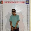 AMANKAN : Pelaku pembobol ruko di Tewah saat diamankan pihak kepolisian, Selasa, 25 November 2025.