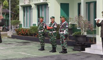 FOTO : Suasana saat upacara peringatan Hari Pahlawan, di markas Kodin 1019 Katingan.