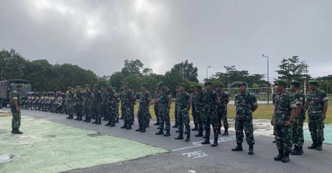 
					FOTO : Pasi Ops Kodim 1019/Katingan, Kapten Inf Yudha Agus Pratama, saat pimpin apel siaga.