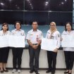 FOTO : Penandatanganan Perjanjian Kinerja dilakukan oleh Kepala Diskominfostandi bersama Sekretaris, Kepala Bidang TI, PKP, PIP, Kepala Bidang Statistik dan Persandian, serta Kepala Sub Bagian Keuangan.