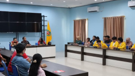 FOTO : Suasana kegiatan penerimaan mahasiswa magang berlangsung di Media Center Diskominfostandi Kabupaten Katingan. 