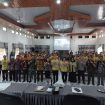 BERSAMA : Bupati Gumas Jaya Samaya Monong dan Wakil Bupati Efrensia LP Umbing, saat berfoto bersama dengan para peserta musrenbang RKPD tahun 2027, di aula kantor bapperida setempat, Kamis, 12 Maret 2026.