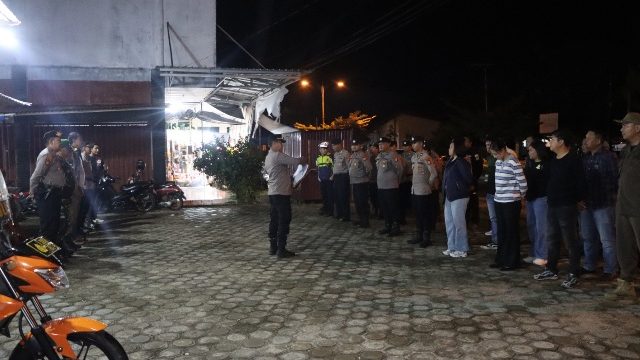 APEL : Suasana apel kesiapan pengamanan malam takbiran hari raya idulfitri 1447 hijriah di pos terpadu Operasi Ketupat Telabang 2026, Jumat, 20 Maret 2026.