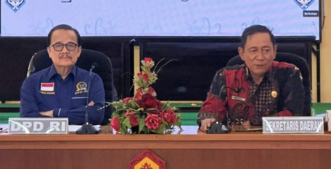 
					FOTO : Sekda Katingan dan jajaran saat kunjungan reses anggota DPD RI, ke Katingan.