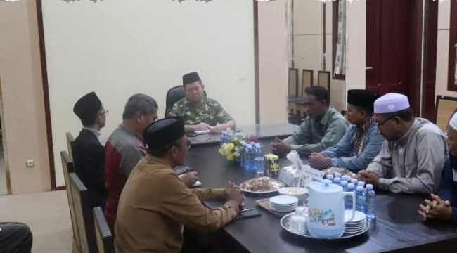 FOTO : Suasana pelaksanaan rapat Bupati bersama organisasi keagamaan di Kabupaten Katingan.
