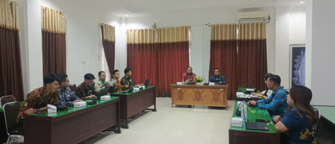 
					FOTO : Suasana kegiatan kegiatan Entry Meeting, di aula Bappedalitbang Kabupaten Katingan.