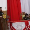 SAMPAIKAN : Juru Bicara DPRD Kabupaten Gumas Herda ketika menyampaikan rekomendasi DPRD atas LKPj Bupati tahun 2025, pada rapat paripurna ke-2 masa persindangan II tahun sidang 2026, Senin, 13 April 2026.