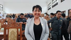 FOTO : Ketua Komisi III DPRD Kabupaten Gunung Mas Iceu Purnamasari