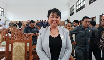 FOTO : Ketua Komisi III DPRD Kabupaten Gunung Mas Iceu Purnamasari