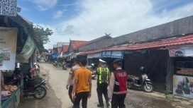 PATROLI : Suasana patroli Pamapta II Polres Gumas di perbankan dan pasar, Rabu, 1 April 2026.