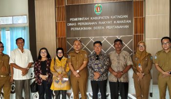 FOTO : Kunjungan Kunker Komisi IV DPRD Kotim, saat diterima Kepala Disperkimtan dan jajaran.
