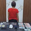 FOTO : Diduga Pengedar Sabu berinisial M saat diamankan bersama barang bukti.