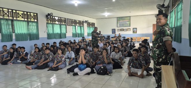 
					FOTO : Pihak Kodim 1019/Katingan saat kegiatan sosialisasi di SMAN 1 Tewang Sanggalang Garing.