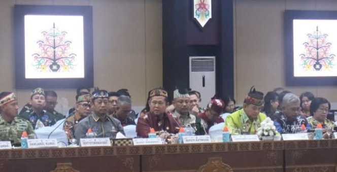 
					FOTO : Bupati Katingan Saiful, saat menghadiri pertemuan kunjungan kerja reses Komisi II DPR RI dan Kementerian ATR/BPN.