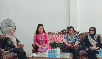 FOTO : Suasana saat rapat pembentukan organisasi Perwosi Kabupaten Katingan.