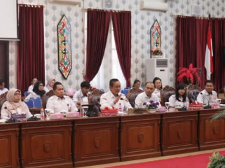 FOTO : Sekda Katingan dan DPRD Katingan saat menghadiri reses anggota DPD RI Agustin Teras Narang.