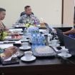 FOTO : Bupati Katingan, Saiful, bersama sejumlah perangkat daerah dan pihak terkait pada rapat pembahasan lokasi pembangunan SNT.