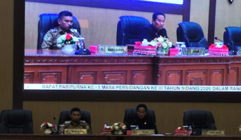 FOTO : Wabup Firdaus, saat hadir paripurna DPRD Kabupaten Katingan.