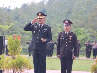 PIMPIN UPACARA : Kapolres Gumas AKBP Heru Eko Wibowo, S.I.K, M.H, ketika memimpin upacara Hari Lahir Pancasila tahun 2026, Senin, 1 Juli 2026.