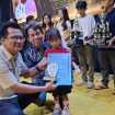 PENYERAHAN : Suasana penyerahan plakat serta piagam penghargaan kepada para pemenang lomba Video Reels PWI Kabupaten Gumas, di Stadion Mini Kuala Kurun, Sabtu, 20 Juni 2026