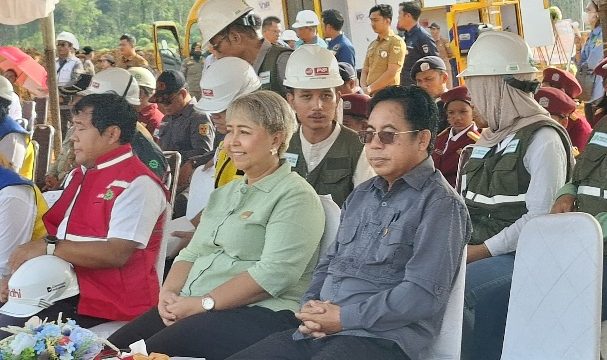 HADIRI : Ketua Komisi II DPRD Kabupaten Gumas Herbert Y Asin ketika menghadiri suatu kegiatan, belum lama ini.