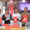 FOTO : Wakapolres dan jajaran saat press release yang digelar di Mapolres Katingan.