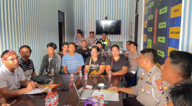 PERTEMUAN : Suasana pertemuan kuasa hukum bersama keluarga almarhum Novan Riadi (12) dengan pihak Satlantas Polres Gumas, Senin, 3 Agustus 2026.